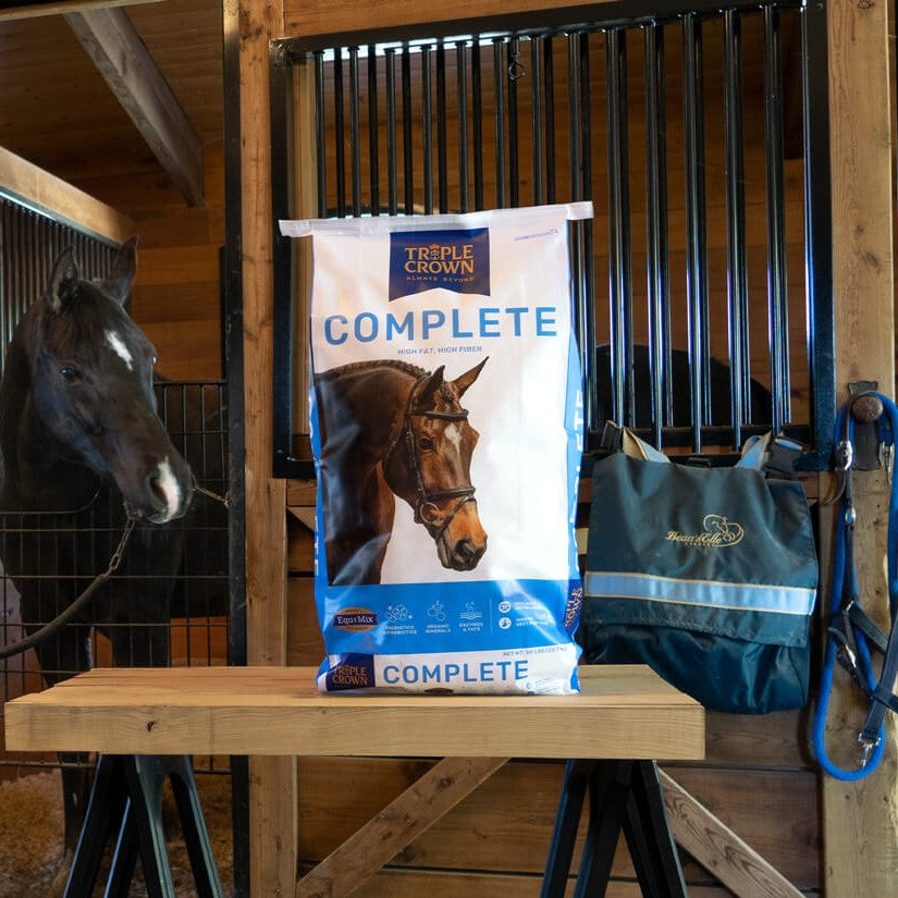 Triple Crown Complete Horse Feed The Mill Bel Air, Black Horse, Red