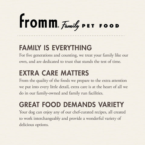 Fromm Four-Star Salmon À La Veg dry dog food bag showing the product packaging with salmon and vegetable ingredients.
